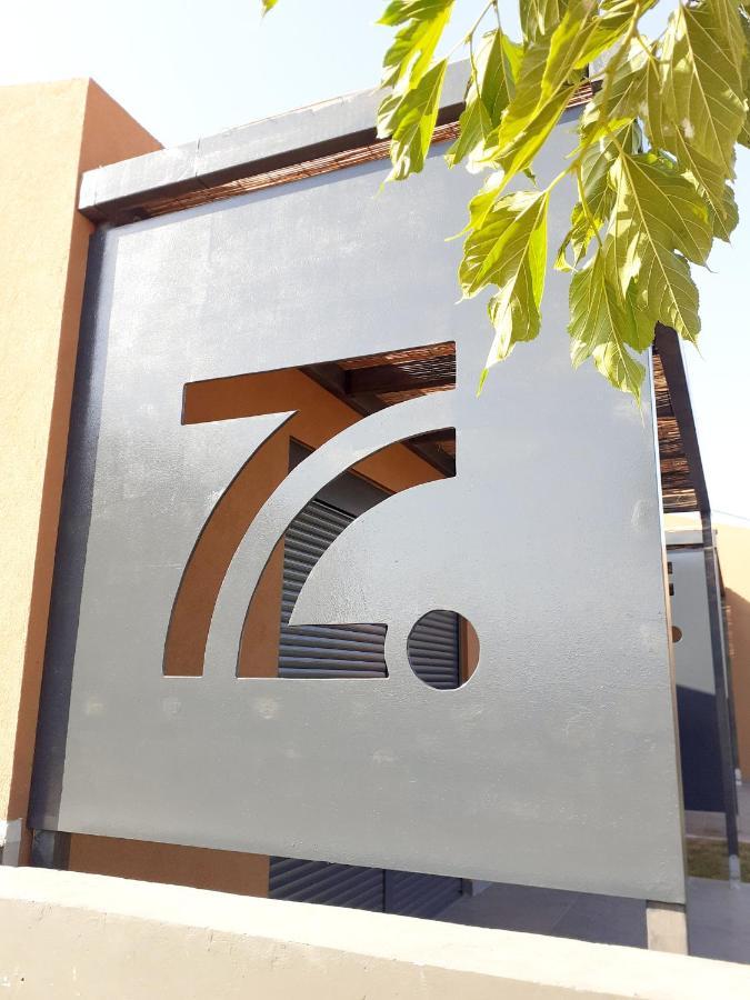 The Zen Point Detox Suites マラトポリス エクステリア 写真